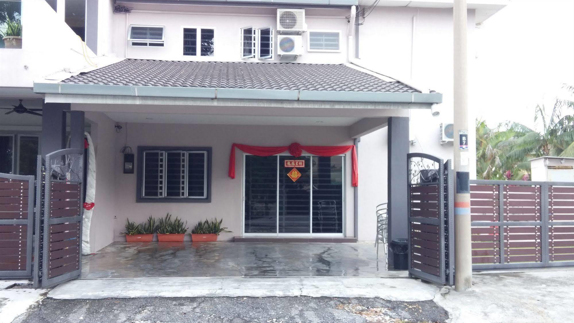 Bercham Vacation House Ipoh Buitenkant foto